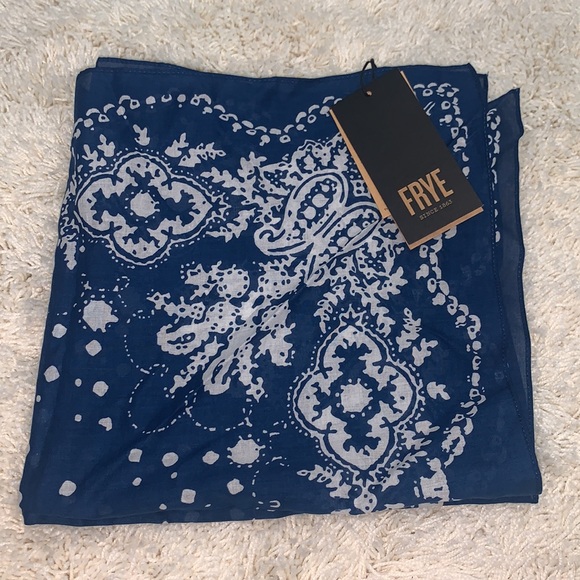 Frye Scarf New with tags attached - Picture 12 of 15